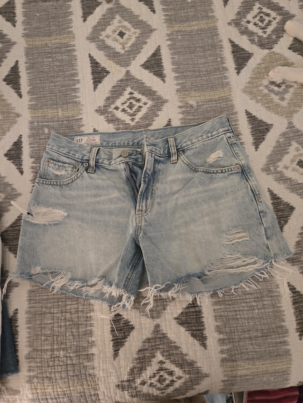 GAP Denim Shorts - Picture 3 of 5
